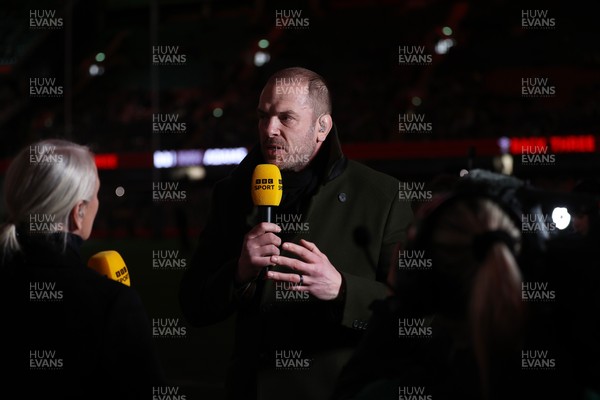 150226 - Wales v France - Guinness Six Nations Championship - Alun Wyn Jones working for the BBC