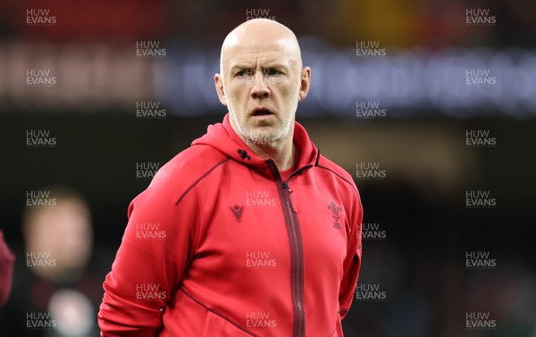 150226 - Wales v France, 2026 Guinness Six Nations - Wales head coach Steve Tandy during warm up
