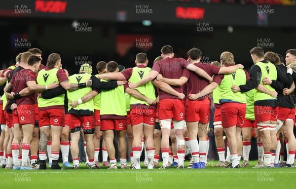 150226 - Wales v France, 2026 Guinness Six Nations - The Wales team huddle up ahead of the match