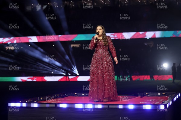 150226 - Wales v France, 2026 Guinness Six Nations - Molly Roberts performs at half time