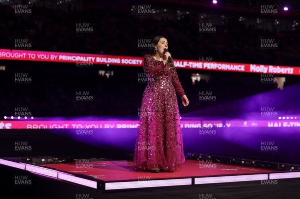 150226 - Wales v France, 2026 Guinness Six Nations - Molly Roberts performs at half time