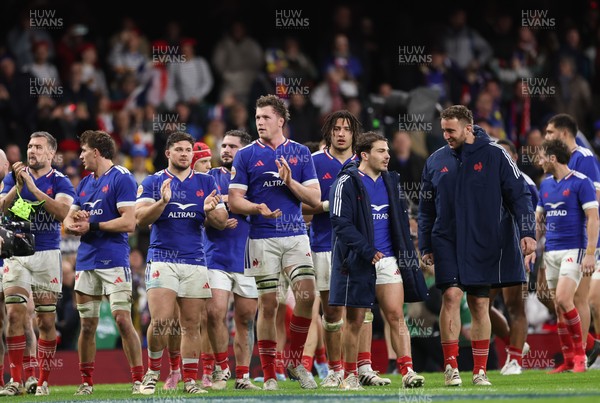150226 - Wales v France, 2026 Guinness Six Nations - The French team applaud the fans at the end of the match