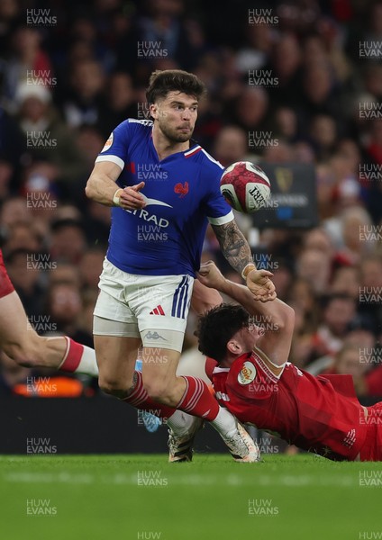 150226 - Wales v France, 2026 Guinness Six Nations - Matthieu Jalibert of France looks for support