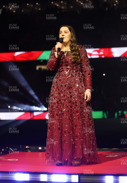 150226 - Wales v France, 2026 Guinness Six Nations - Molly Roberts performs at half time