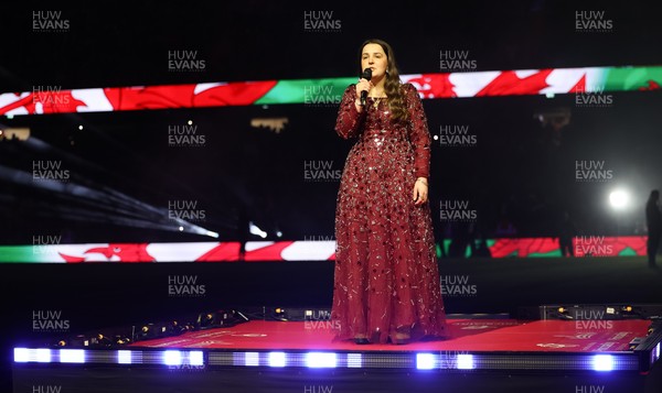 150226 - Wales v France, 2026 Guinness Six Nations - Molly Roberts performs at half time