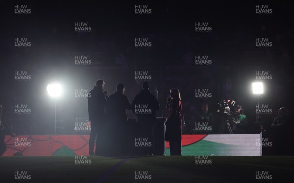 150226 - Wales v France, 2026 Guinness Six Nations - Molly Roberts performs at half time