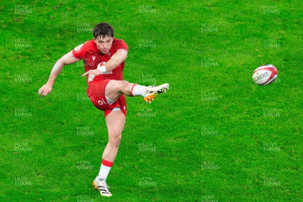 150226 - Wales v France - Guinness Six Nations - Dan Edwards of Wales kicks the ball