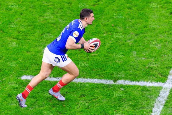 150226 - Wales v France - Guinness Six Nations - Thomas Ramos of France on the attack