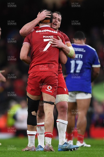 150226 - Wales v France - Guinness Men's Six Nations - Ryan Elias and Alex Mann of Wales at full time