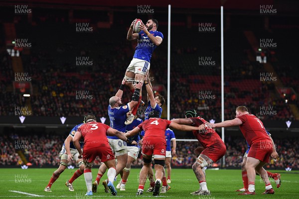 150226 - Wales v France - Guinness Men's Six Nations - France line-out