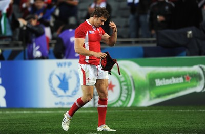 15.10.11 - Wales v France - Rugby World Cup Semi-Final 2011 - Leigh Halfpenny of Wales looks dejected at the end of the game. 
