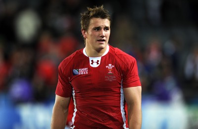 15.10.11 - Wales v France - Rugby World Cup Semi-Final 2011 - Jonathan Davies of Wales looks dejected at the end of the game. 
