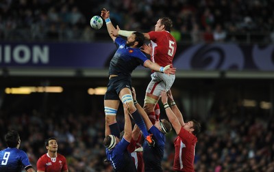 15.10.11 - Wales v France - Rugby World Cup Semi-Final 2011 - Lionel Nallet of France and Alun Wyn Jones of Wales compete for line-out ball. 