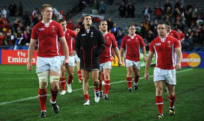 15.10.11 - Wales v France - Rugby World Cup Semi-Final 2011 - Wales players look dejected at the end of the game. 