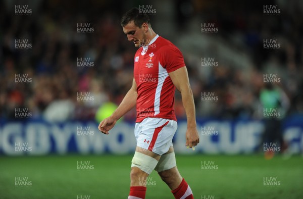 15.10.11 - Wales v France - Rugby World Cup Semi-Final 2011 - Sam Warburton of Wales leaves the field after being sent off. 