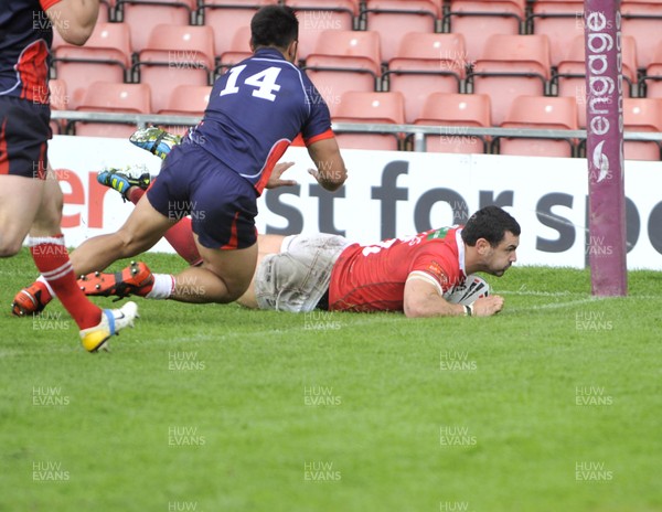 160612 - Wales v France  - Race Course Ground,  Wrexham - Rhys Williams of Wales scores