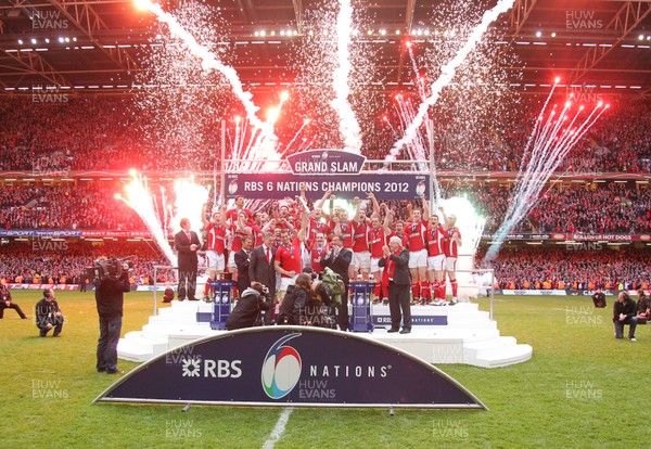 170312 -  Wales v France, RBS 6 Nations - Wales receive the 6 Nations trophy