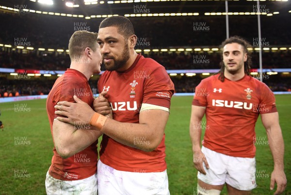 170318 - Wales v France - NatWest 6 Nations 2018 - Scott Williams and Taulupe Faletau of Wales at the end of the game