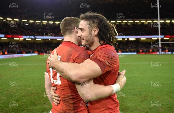 170318 - Wales v France - NatWest 6 Nations 2018 - Scott Williams and Josh Navidi of Wales at the end of the game