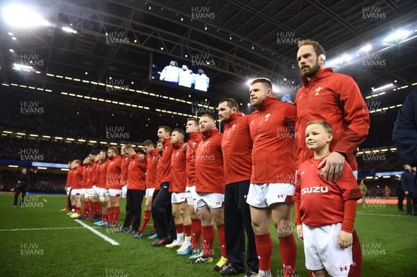 170318 - Wales v France - NatWest 6 Nations 2018 - Alun Wyn Jones and mascot line up for the anthems