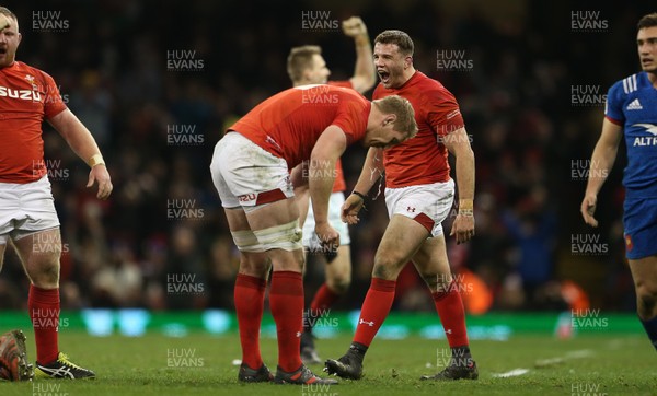 170318 - Wales v France - Natwest 6 Nations Championship - Elliot Dee of Wales celebrates the victory