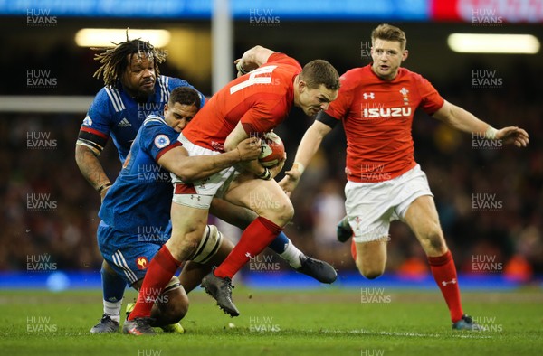 170318 - Wales v France, NatWest 6 Nations 2018 - George North of Wales takes on Mathieu Bastareaud of France and Mathieu Babillot of France
