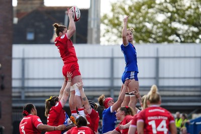 180426 - Wales v France - Guinness Women's Six Nations - Kate Williams of Wales wins a line out
