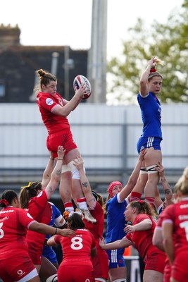180426 - Wales v France - Guinness Women's Six Nations - Kate Williams of Wales wins a line out