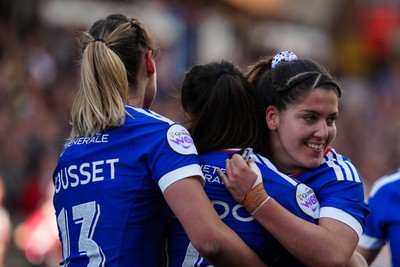 180426 - Wales v France - Guinness Women's Six Nations - Anais Grando of France celebrates scoring her team’s sixth try with teammates