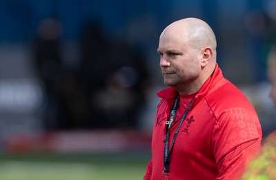 180426 - Wales v France, Guinness Women’s 6 Nations - Sean Lynn, Wales Women head coach during warm up ahead of the match