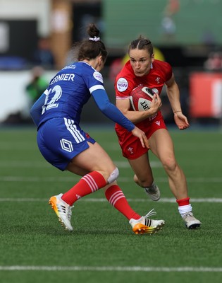 180426 - Wales v France, Guinness Women’s 6 Nations - Jasmine Joyce of Wales takes on Gabrielle Vernier of France