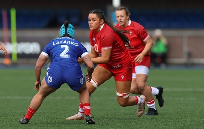 180426 - Wales v France, Guinness Women’s 6 Nations - Jorja Aiono of Wales takes on Mathilde Lazarko of France