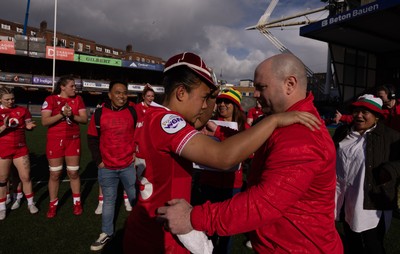 180426 - Wales v France, Guinness Women’s 6 Nations - Sean Lynn, Wales Women head coach presents Jenna De Vera of Wales with her first match cap