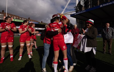 180426 - Wales v France, Guinness Women’s 6 Nations - Jenna De Vera of Wales with her family after receiving her first match cap