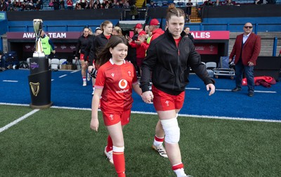 180426 - Wales v France, Guinness Women’s 6 Nations - Wales captain Kate Williams walks out and lines up for the anthem with the match mascot