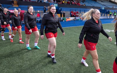 180426 - Wales v France, Guinness Women’s 6 Nations - Kelsey Jones of Wales, Gwenllian Pyrs of Wales, Maisie Davies of Wales, Seren Singleton of Wales and Jasmine Joyce of Wales walk out at the start of the match
