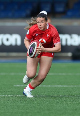 180426 - Wales v France, Guinness Women’s 6 Nations - Kayleigh Powell of Wales