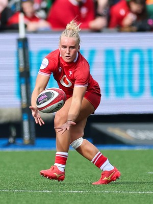 180426 - Wales v France, Guinness Women’s 6 Nations - Seren Singleton of Wales