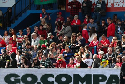 180426 - Wales v France, Guinness Women’s 6 Nations - Fans at the match