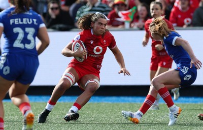 180426 - Wales v France, Guinness Women’s 6 Nations - Bryonie King of Wales