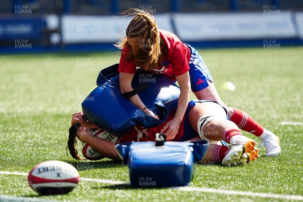 180426 - Wales v France - Guinness Women's Six Nations - Pauline Bourdon Sansus of France warms up prior to the match 
