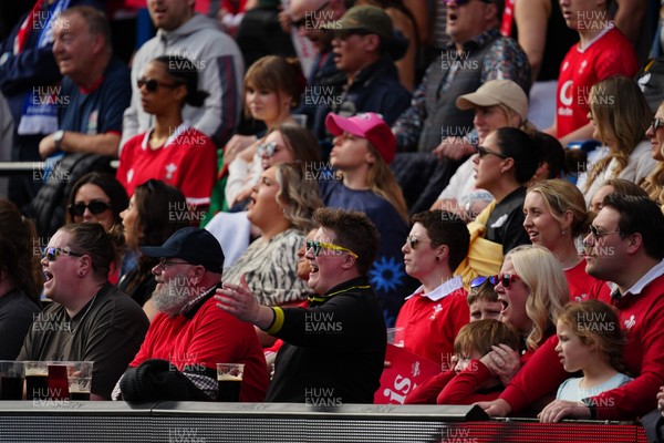 180426 - Wales v France - Guinness Women's Six Nations - Fans of Wales sing the National Anthem prior to the match