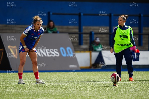 180426 - Wales v France - Guinness Women's Six Nations - Carla Arbez of France kicks a conversion