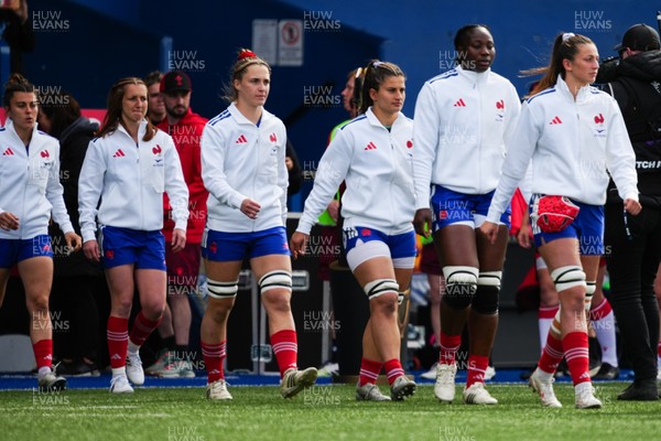 180426 - Wales v France - Guinness Women's Six Nations - Lea Champon of France (3rd from left) walks out of the tunnel prior to the match