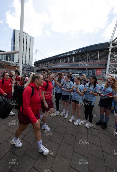 180426 - Wales v France, Guinness Women’s 6 Nations - The team make their way to the stadium