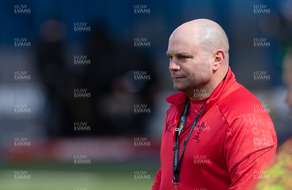 180426 - Wales v France, Guinness Women’s 6 Nations - Sean Lynn, Wales Women head coach during warm up ahead of the match