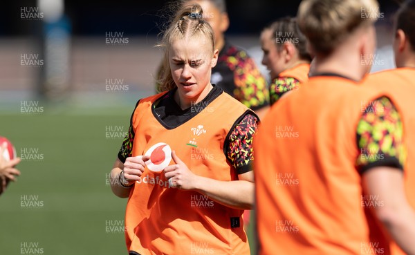 180426 - Wales v France, Guinness Women’s 6 Nations - Catherine Richards of Wales during warm up ahead of the match