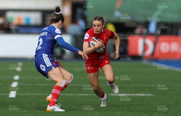 180426 - Wales v France, Guinness Women’s 6 Nations - Jasmine Joyce of Wales takes on Gabrielle Vernier of France