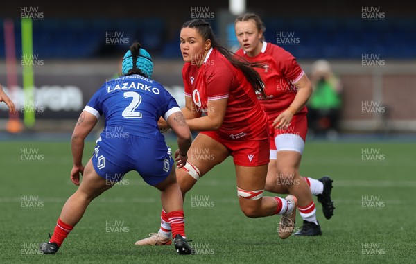 180426 - Wales v France, Guinness Women’s 6 Nations - Jorja Aiono of Wales takes on Mathilde Lazarko of France