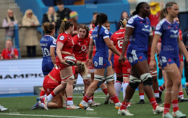 180426 - Wales v France, Guinness Women’s 6 Nations - Wales are awarded a penalty try
